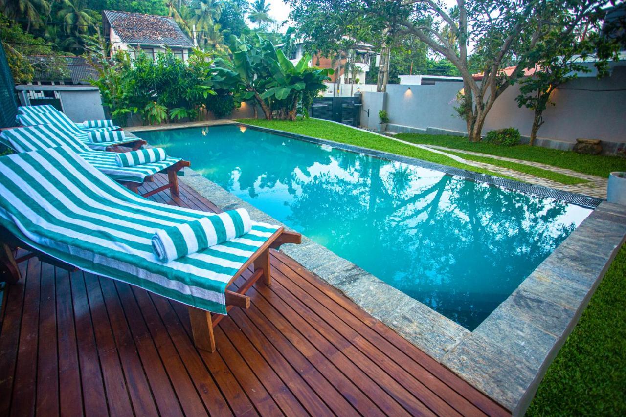 The Shades Galle Exterior photo